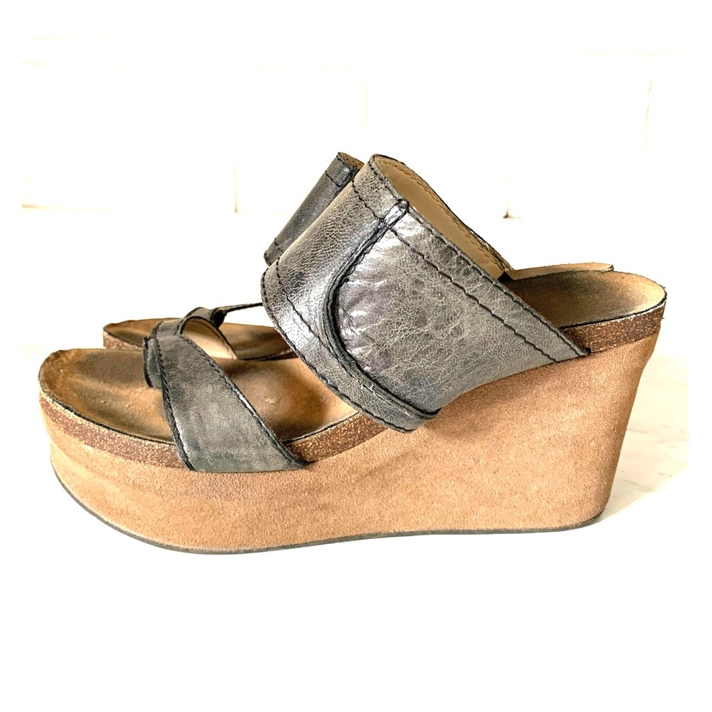 OTBT Black Wedges